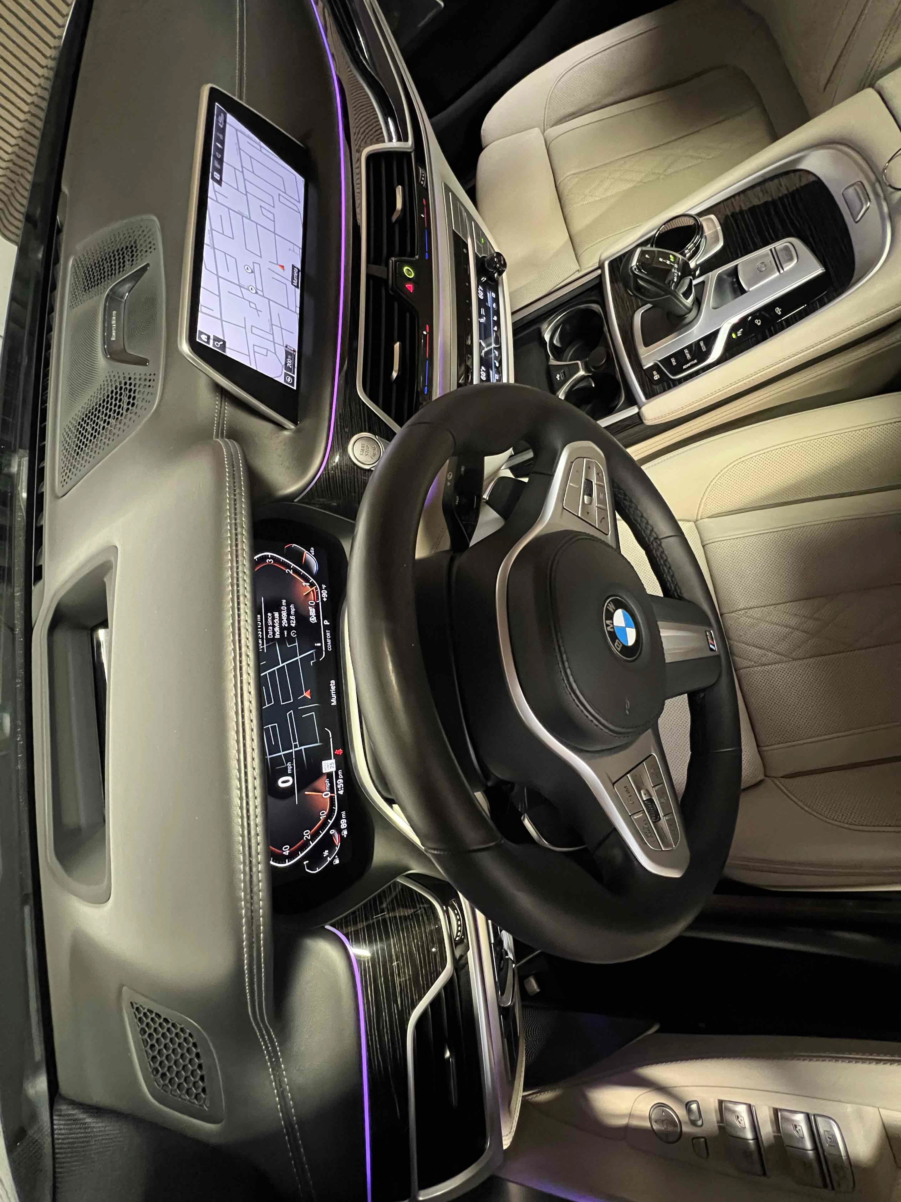 Used 2021 BMW 750i xDrive w/ Executive Package AWD/4WD image 17