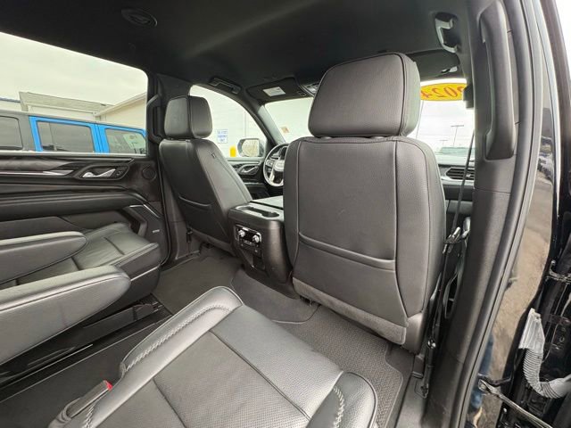 Used 2024 GMC Yukon XL Denali image 34