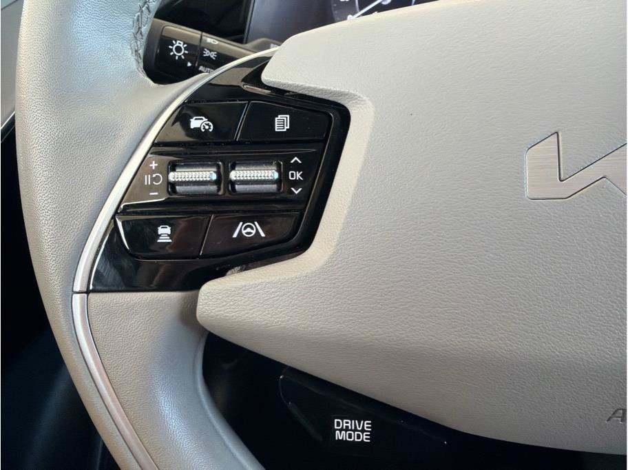 Used 2023 Kia Niro Wind w/ Wind Preserve Package FWD image 18
