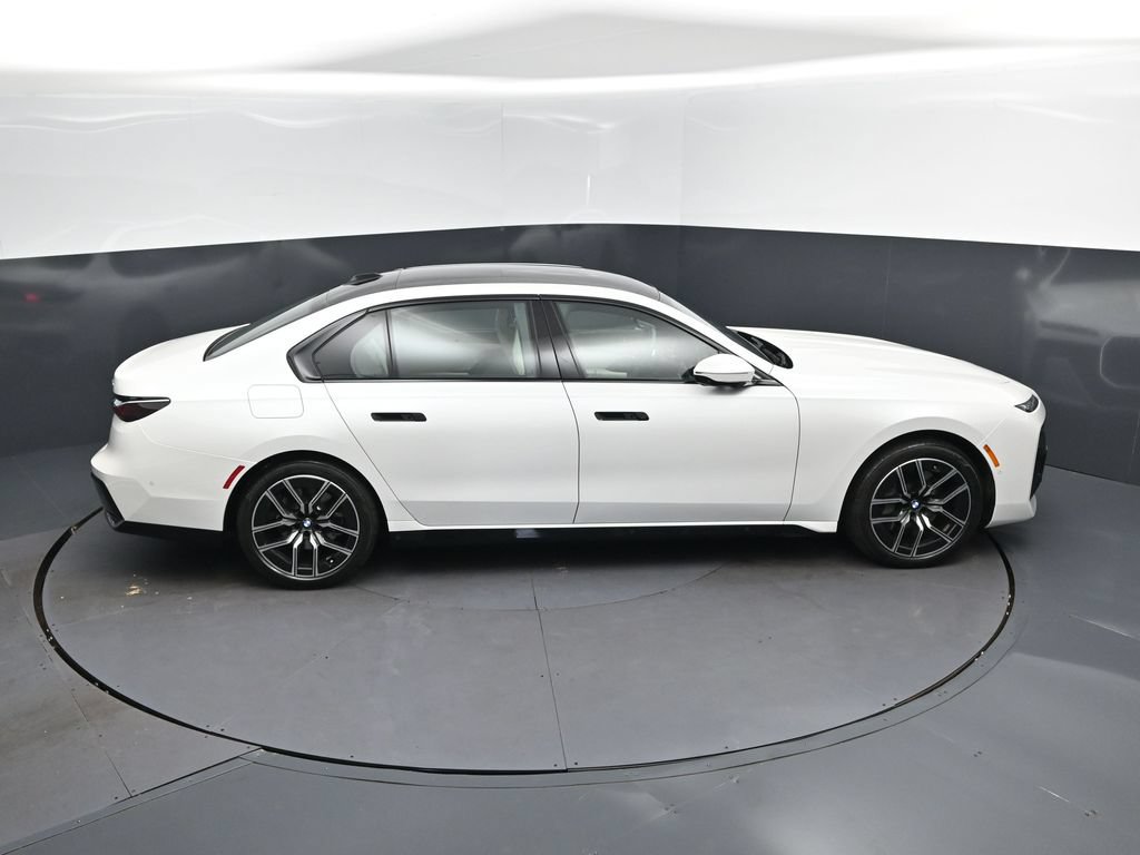 Certified 2024 BMW 740i w/ Executive Package RWD image 35