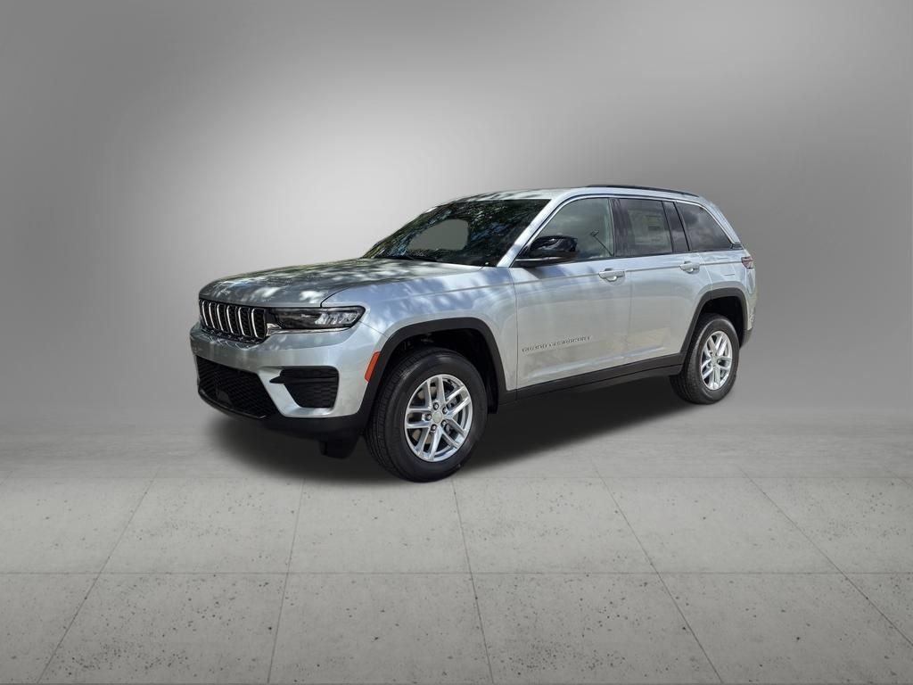 New 2026 Jeep Grand Cherokee Laredo X RWD image 4