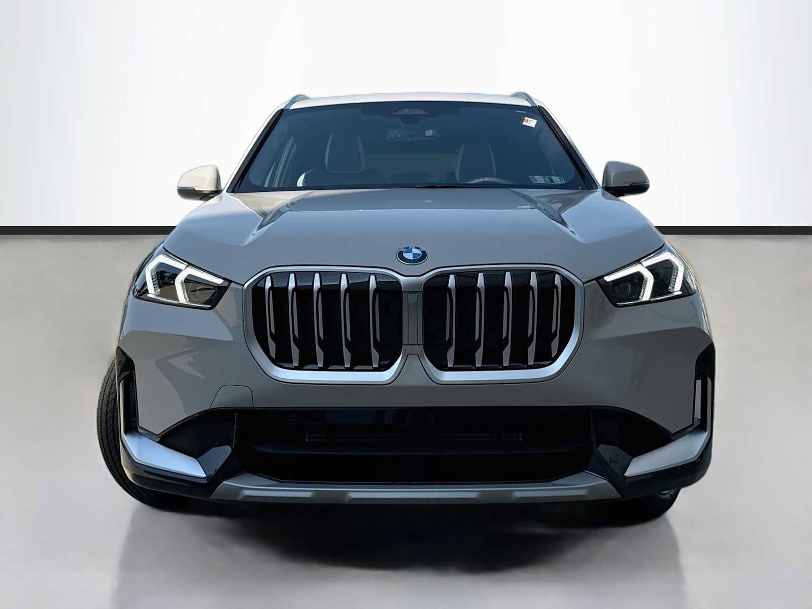 New 2027 BMW X1 xDrive28i AWD/4WD image 2
