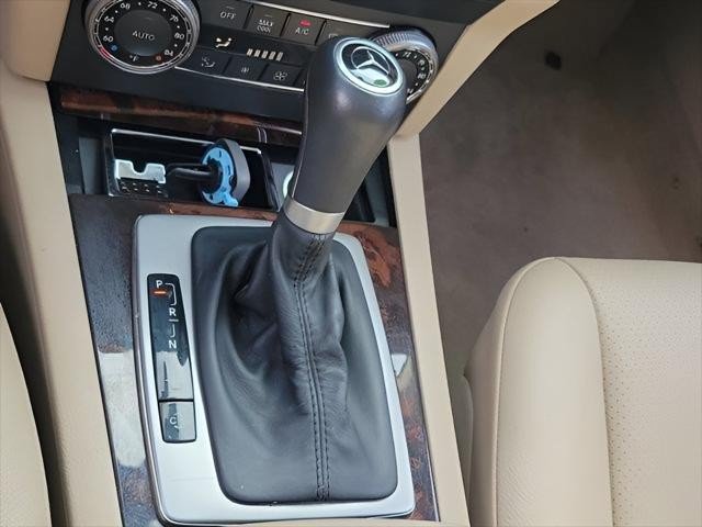 Used 2010 Mercedes-Benz GLK 350 4MATIC image 20