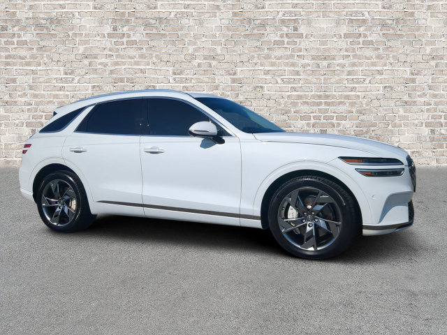 Used 2025 Genesis Electrified GV70 w/ Prestige Package AWD/4WD image 1