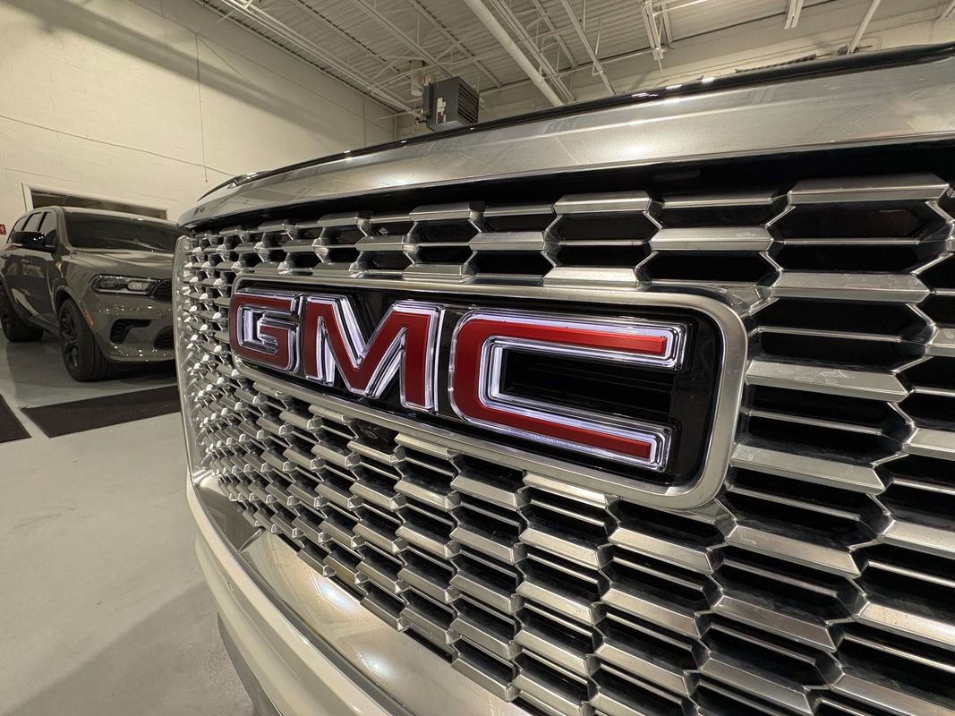 Used 2023 GMC Yukon Denali w/ LPO, Floor Liner Package AWD/4WD image 65