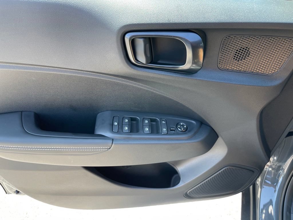 New 2026 Hyundai Venue SEL FWD image 8