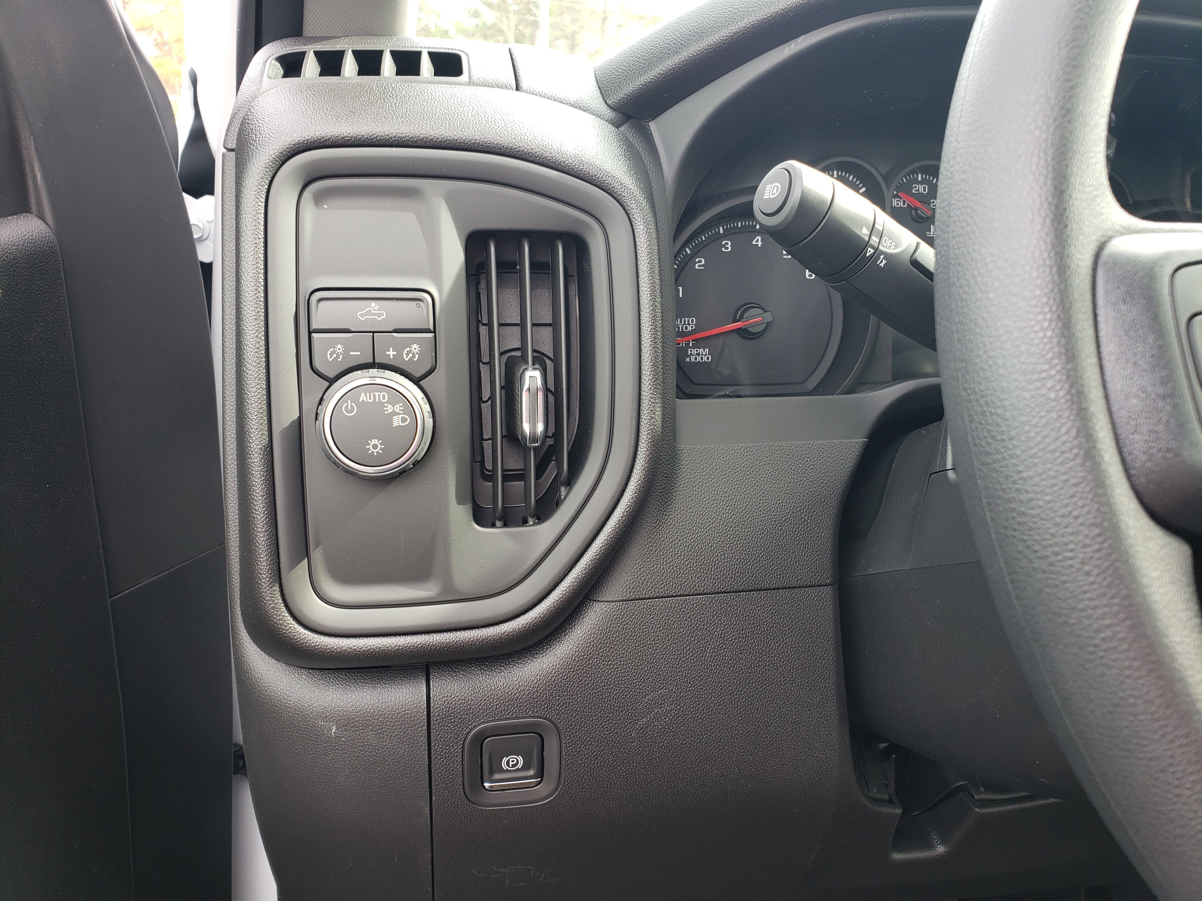 New 2026 Chevrolet Silverado 1500 W/T w/ Trailering Package image 12