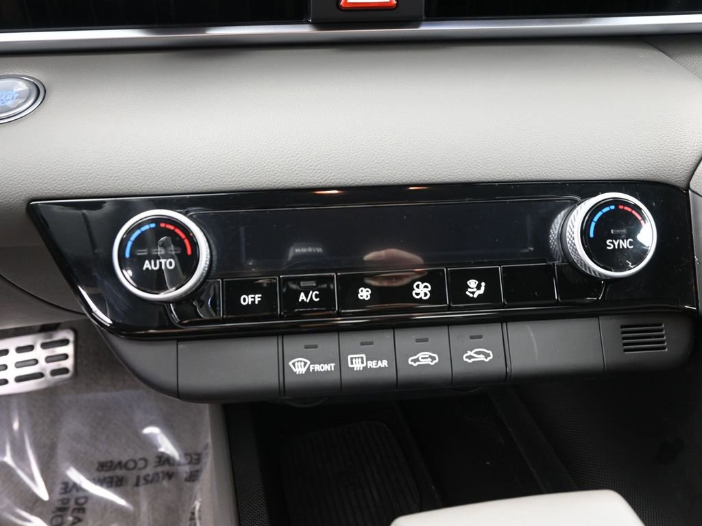 Certified 2026 Hyundai Elantra Sport w/ Cargo Package image 19