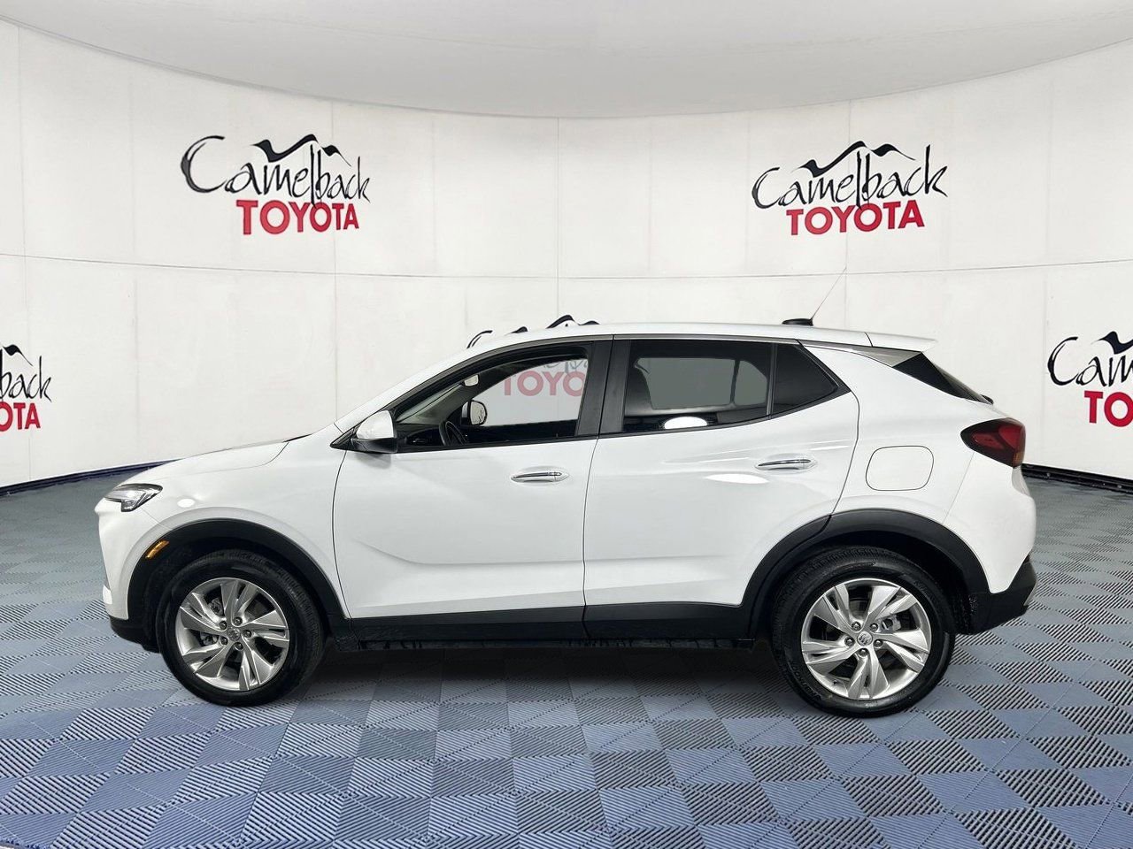 Used 2025 Buick Encore GX Preferred FWD image 4