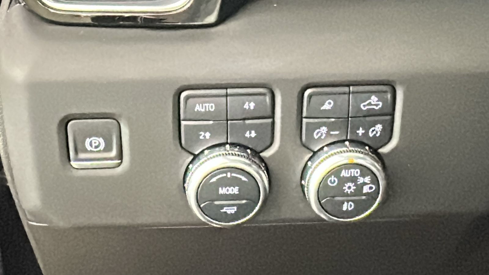 Used 2025 GMC Sierra 1500 Denali Ultimate AWD/4WD image 24