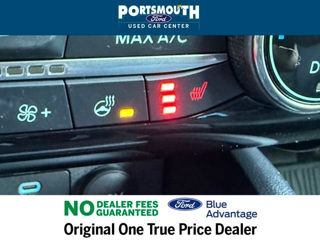 Certified 2022 Ford Escape Titanium w/ Class II Trailer Tow Package image 13