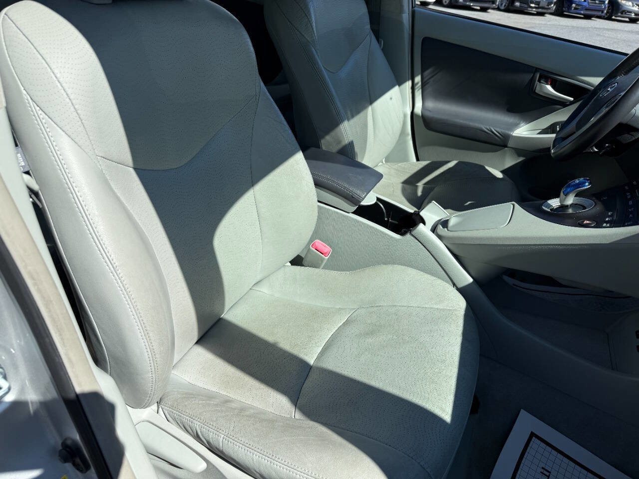 Used 2011 Toyota Prius Four w/ Navigation Pkg image 26