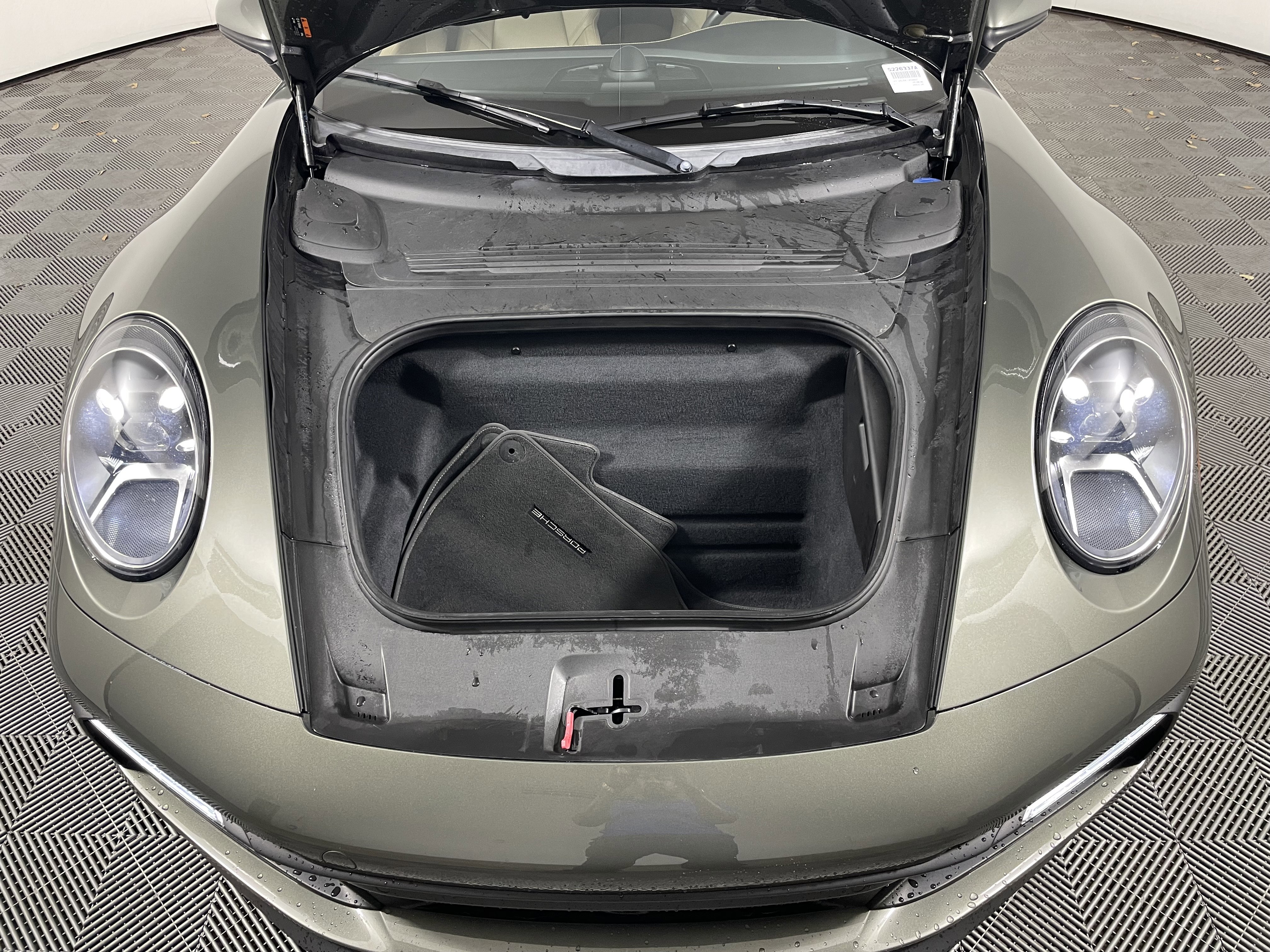 Certified 2020 Porsche 911 Carrera 4S image 22