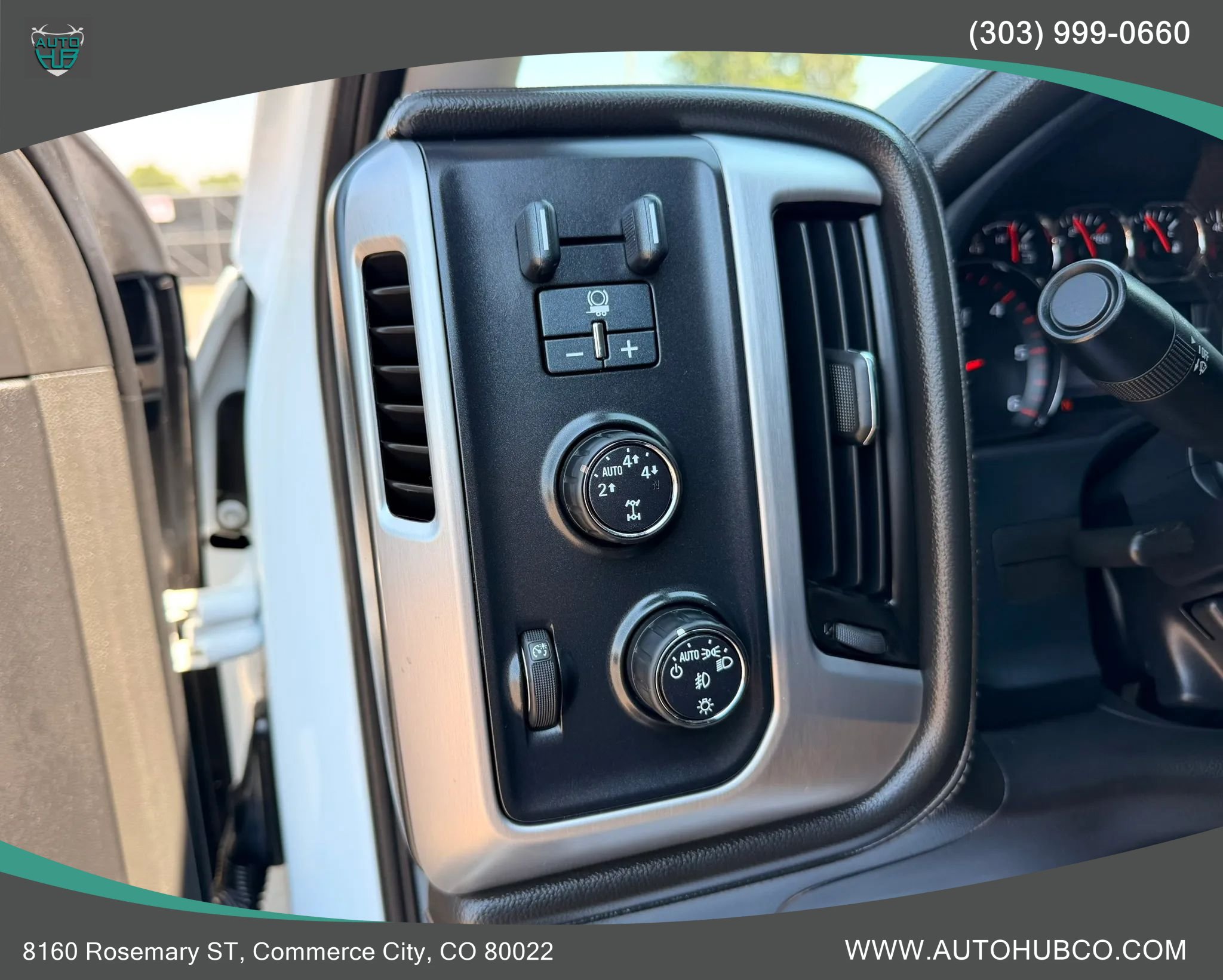 Used 2015 GMC Sierra 1500 SLT w/ SLT Crew Cab Value Package AWD/4WD image 28