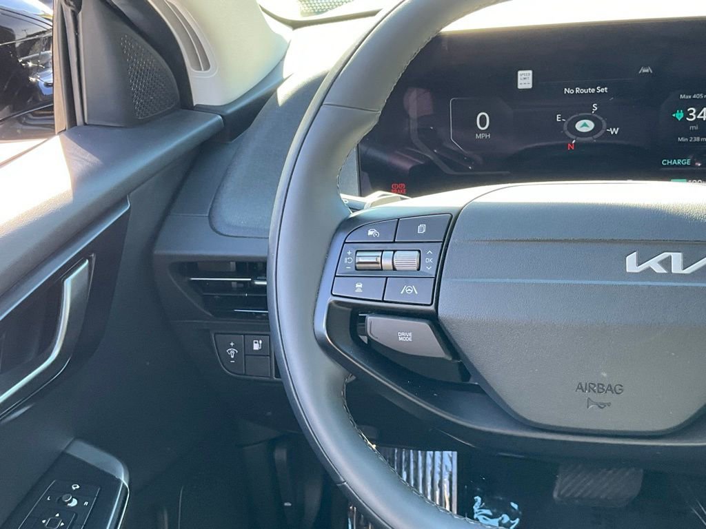 Used 2025 Kia EV6 Light image 39