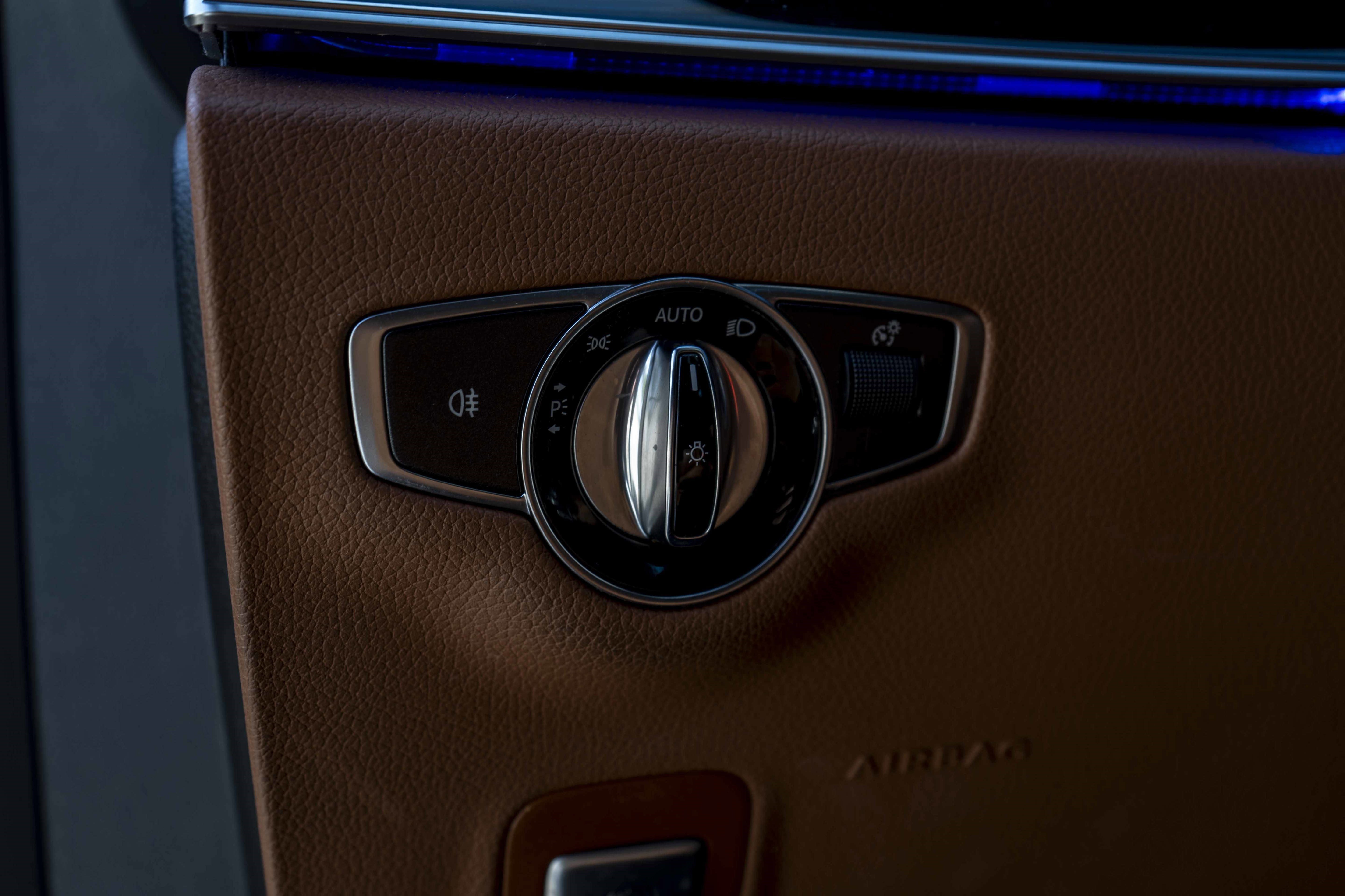 Used 2018 Mercedes-Benz E 400 E 400 image 41