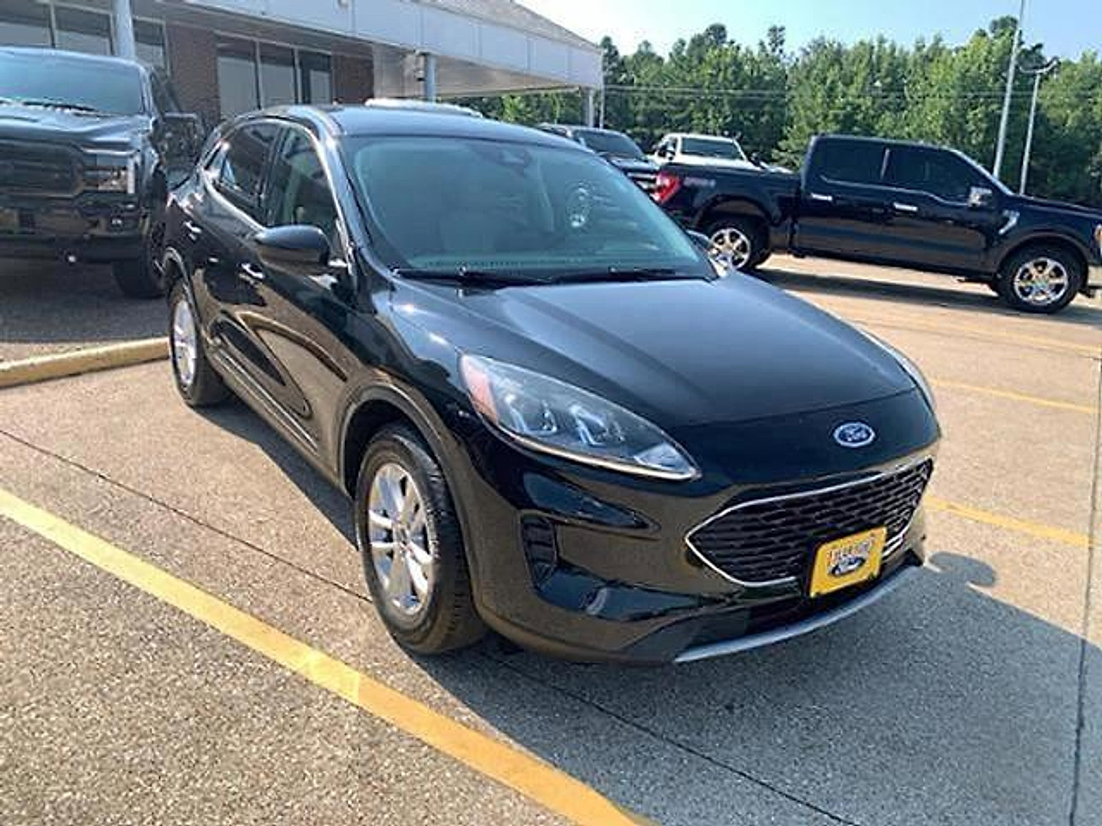 Used 2021 Ford Escape SE