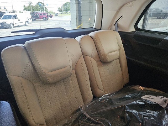 Used 2017 Mercedes-Benz GLS 450 4MATIC image 13