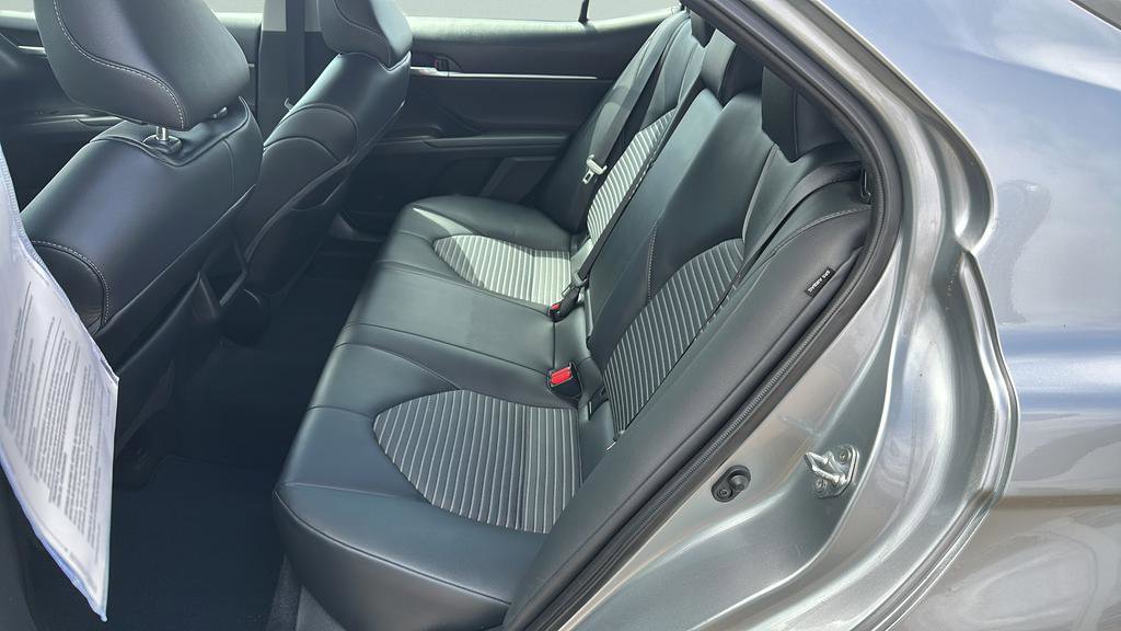 Used 2023 Toyota Camry SE FWD image 18