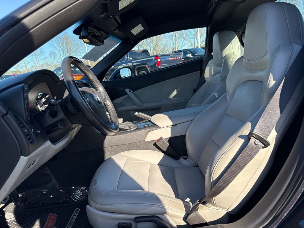 Used 2013 Chevrolet Corvette Grand Sport w/ 2LT Preferred Equipment Group image 9