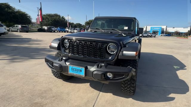 Used 2025 Jeep Wrangler Unlimited Sport AWD/4WD image 3