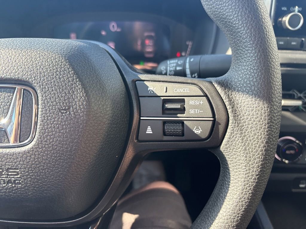 Used 2025 Honda Accord SE image 10