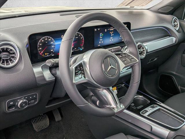 New 2026 Mercedes-Benz GLB 250 4MATIC image 3