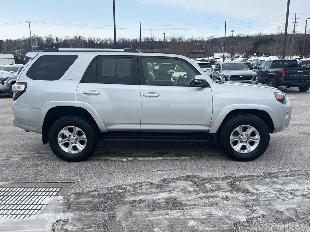Used 2024 Toyota 4Runner SR5 Premium image 2