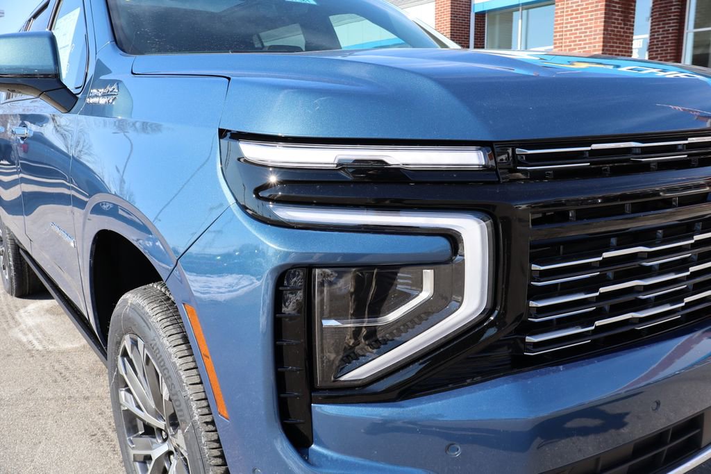 New 2026 Chevrolet Suburban High Country image 4