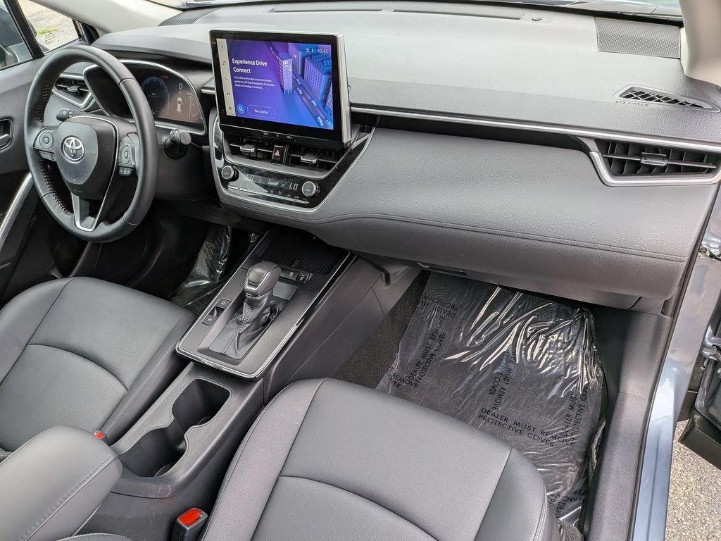 Used 2026 Toyota Corolla Cross XLE FWD image 36