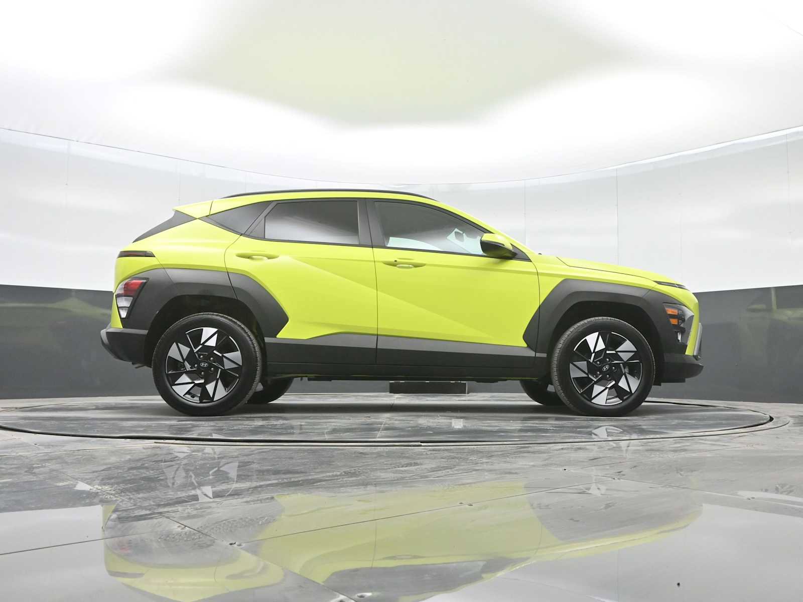 Certified 2025 Hyundai Kona SEL image 37