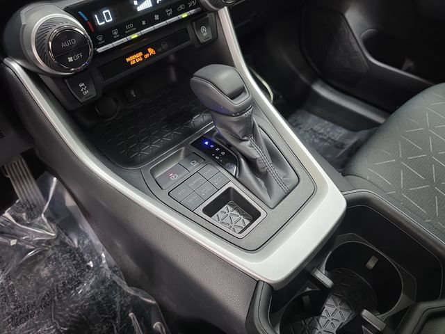 Certified 2022 Toyota RAV4 XLE w/ Convenience Package AWD/4WD image 25