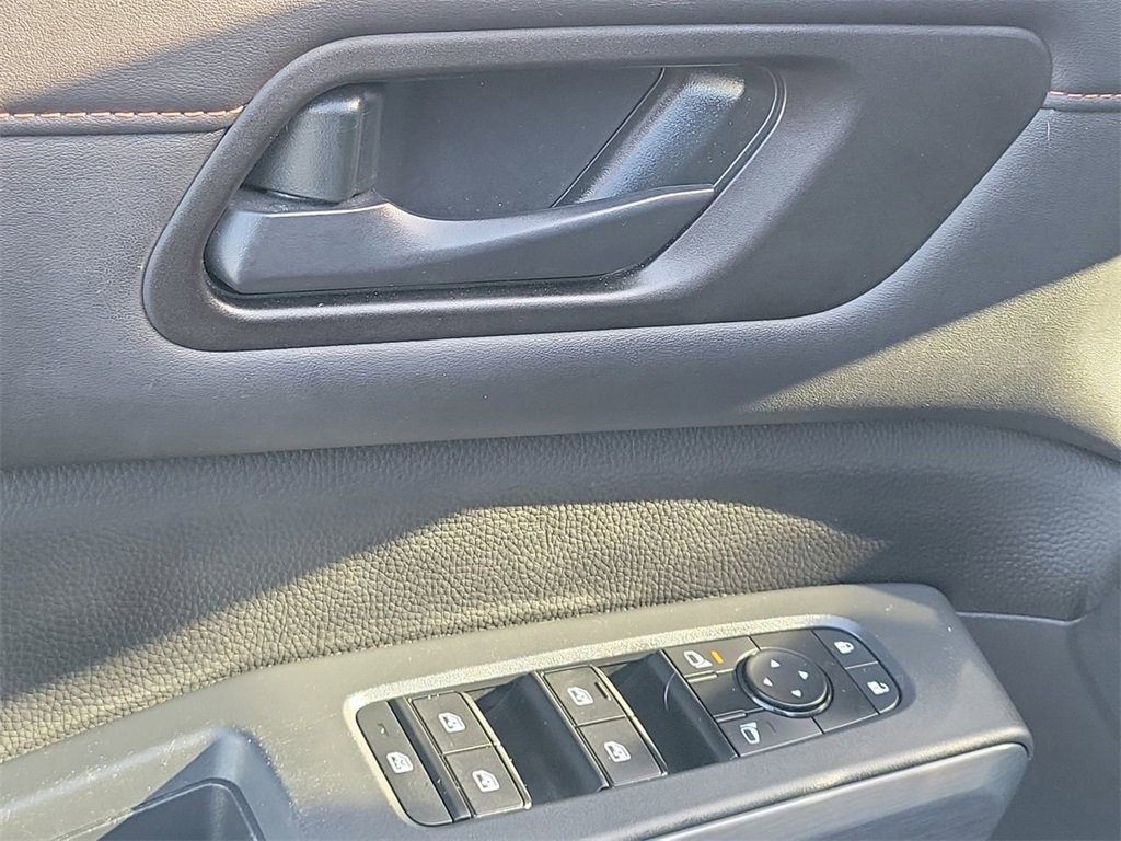 Used 2025 Nissan Pathfinder Rock Creek image 24