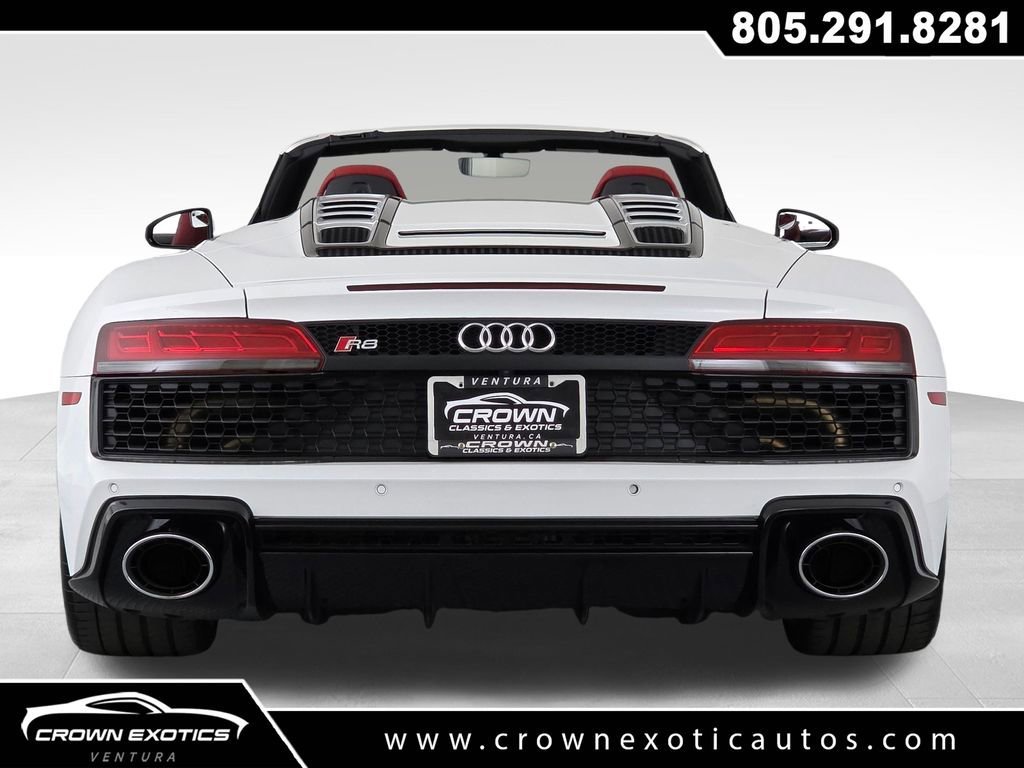 Used 2022 Audi R8 V10 w/ Carbon Exterior Package RWD image 6