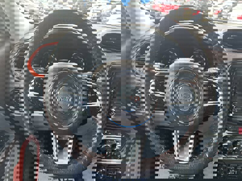 Used 2016 Jeep Renegade Limited image 14