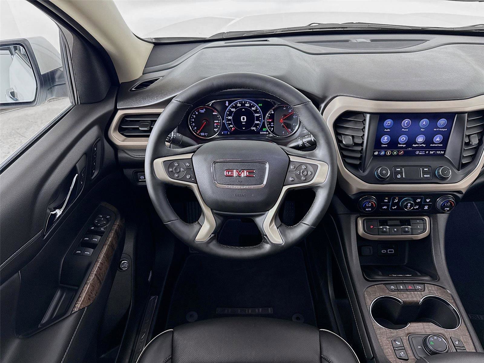 Used 2023 GMC Acadia Denali w/ Denali Ultimate Package AWD/4WD image 25