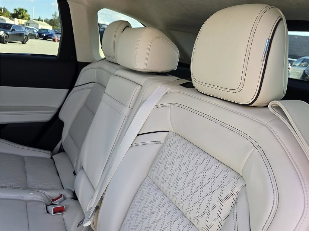New 2026 Lincoln Nautilus Black Label AWD/4WD image 13