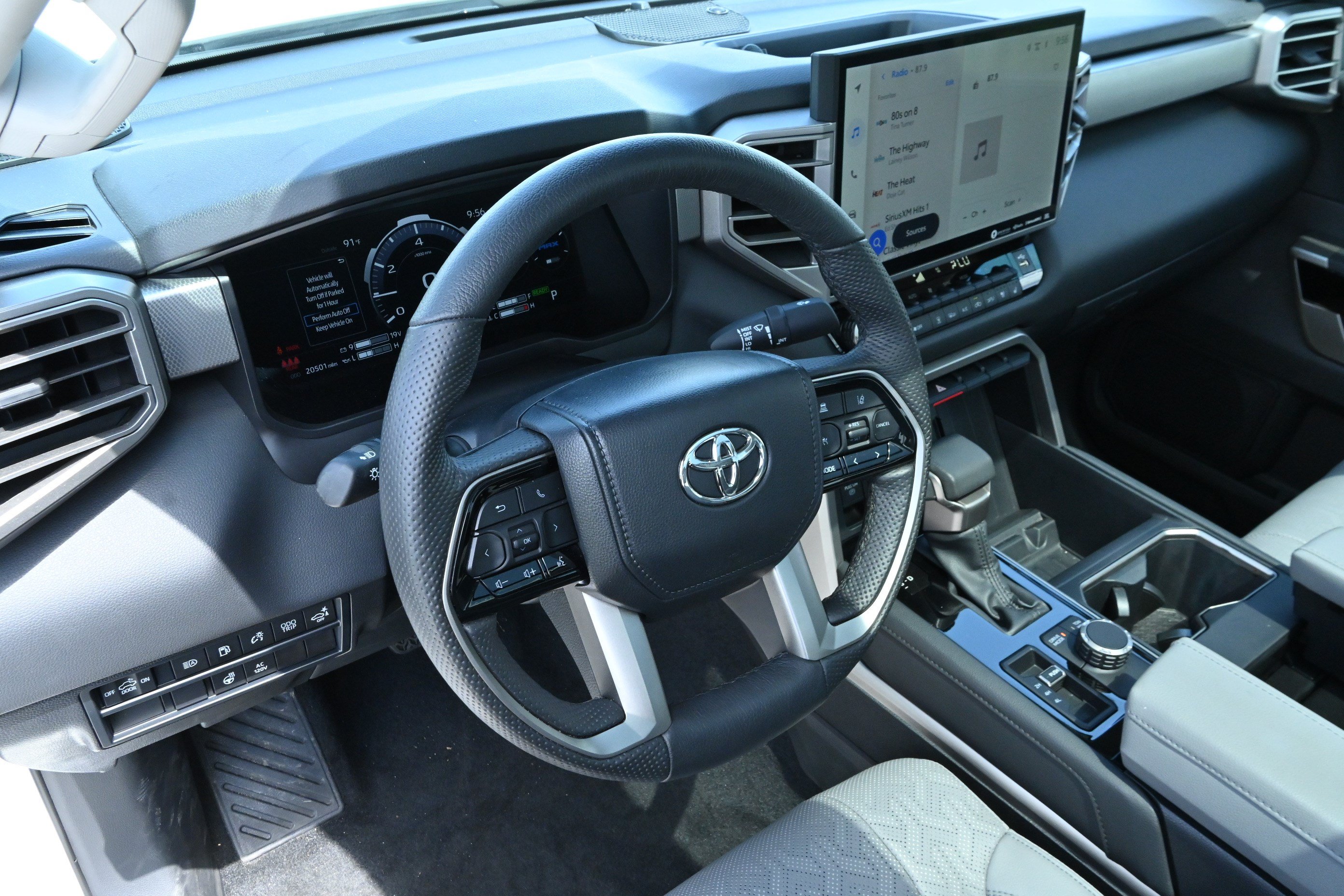Used 2024 Toyota Tundra Limited AWD/4WD image 16