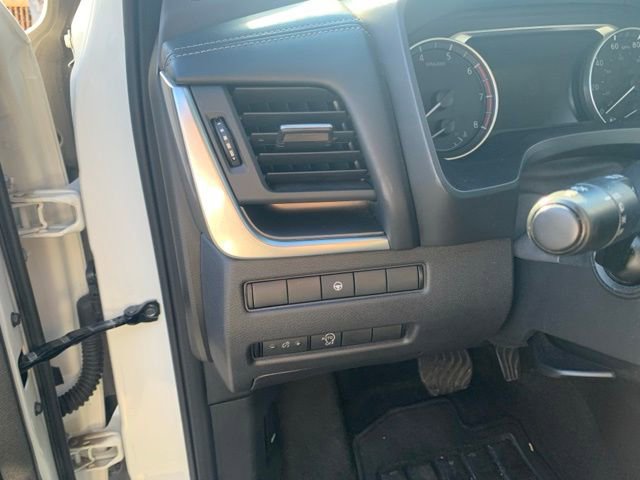 Used 2023 Nissan Rogue SV image 21