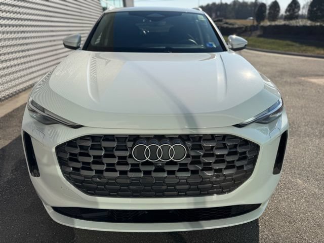 Certified 2025 Audi Q5 Premium w/ Premium Plus AWD/4WD image 7