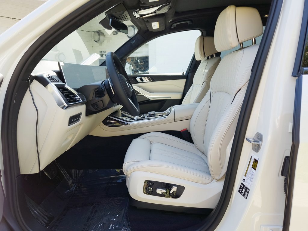 New 2026 BMW X7 xDrive40i w/ M Sport Package image 10