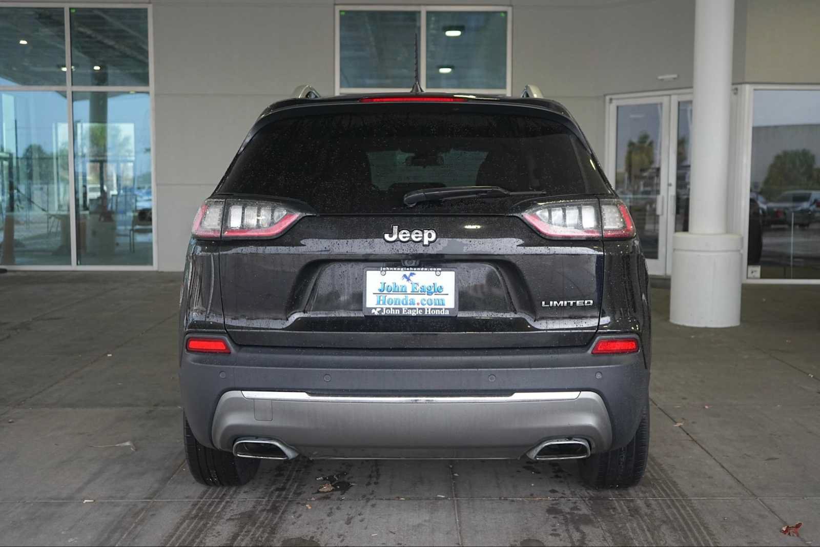 Used 2019 Jeep Cherokee Limited FWD image 5