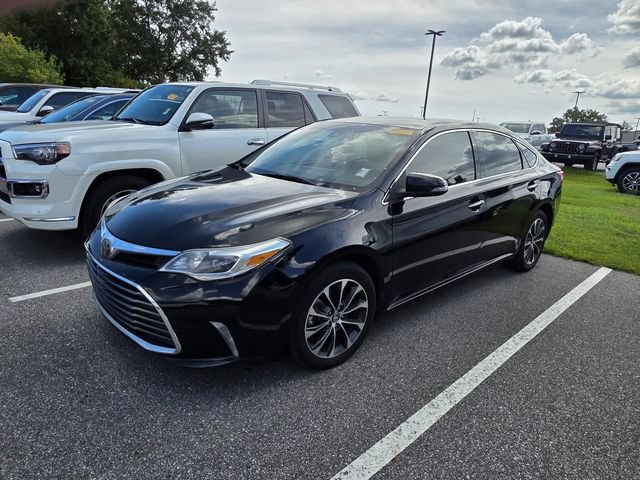 Used 2018 Toyota Avalon XLE FWD image 14