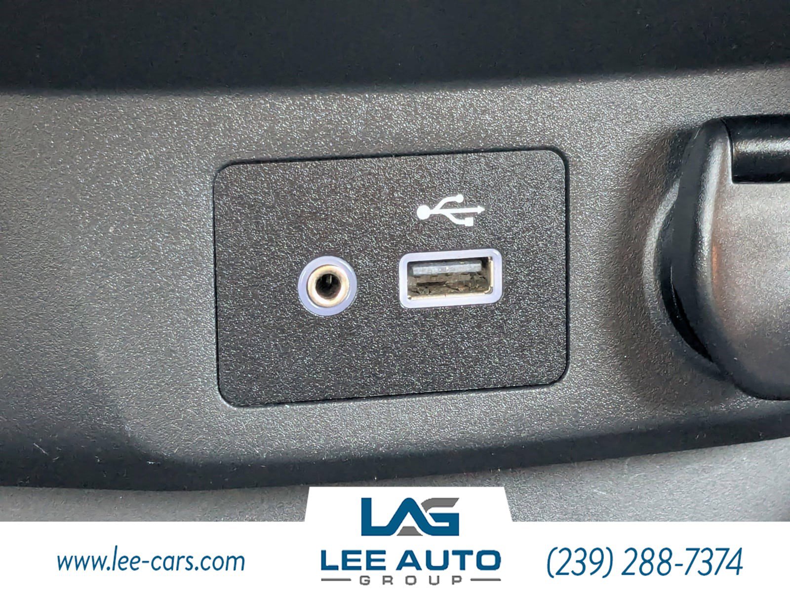 Used 2020 Nissan Rogue SV image 26