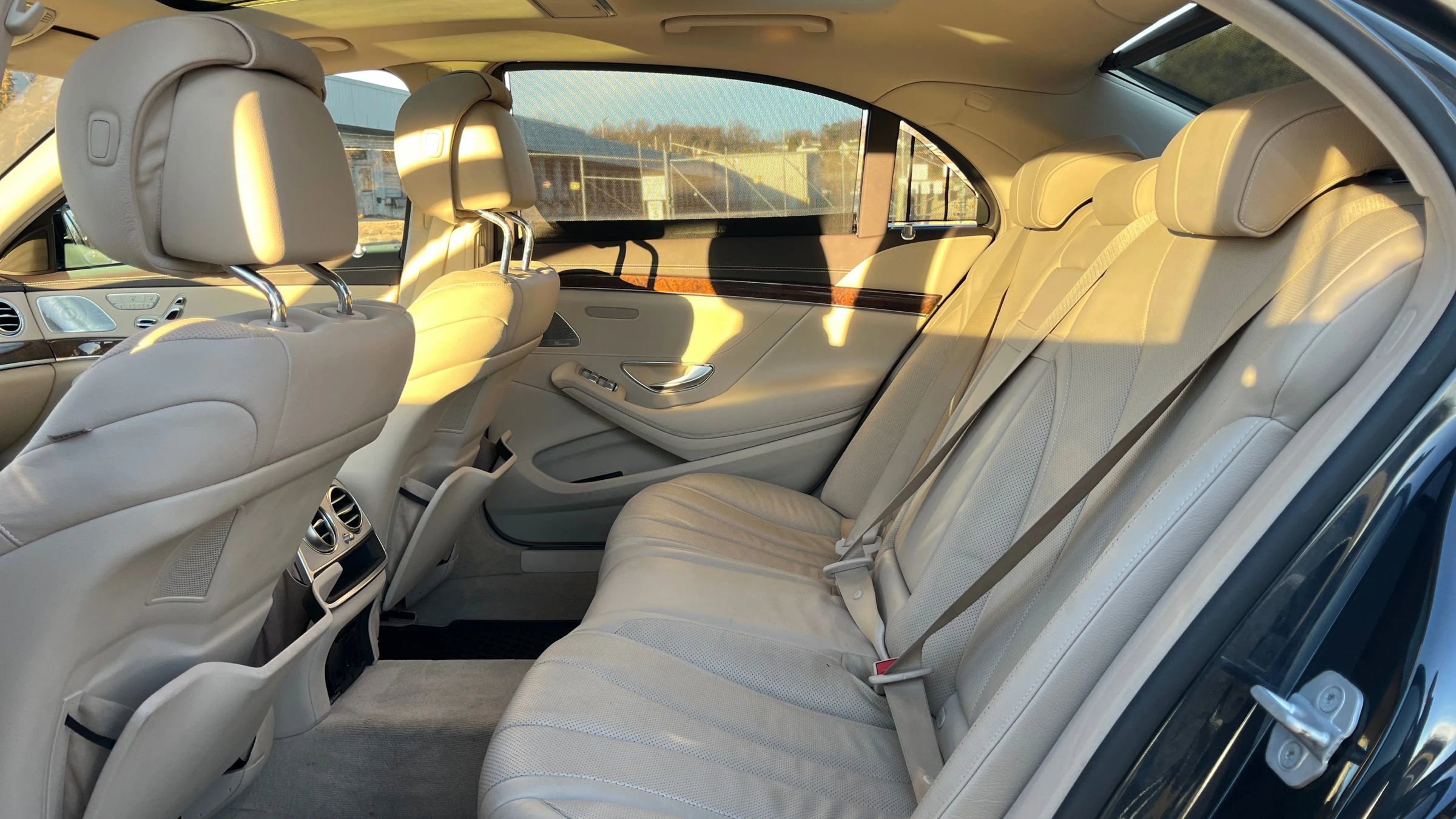 Used 2015 Mercedes-Benz S 550 4MATIC Sedan image 10