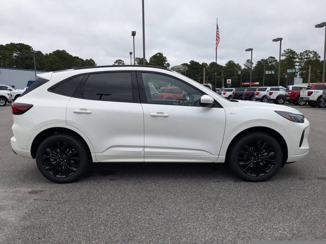Used 2024 Ford Escape ST-Line Elite AWD/4WD image 3