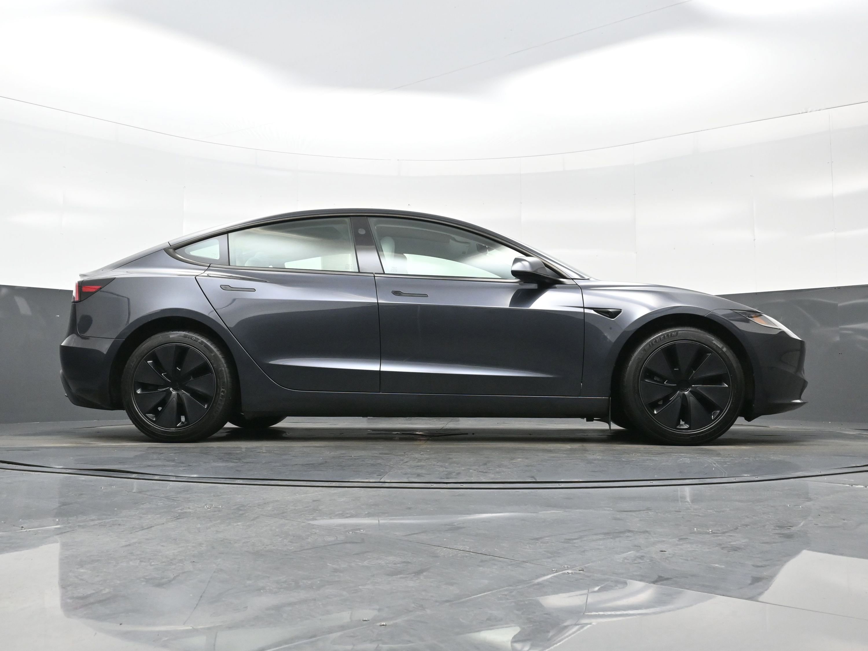 Used 2025 Tesla Model 3 Long Range image 30