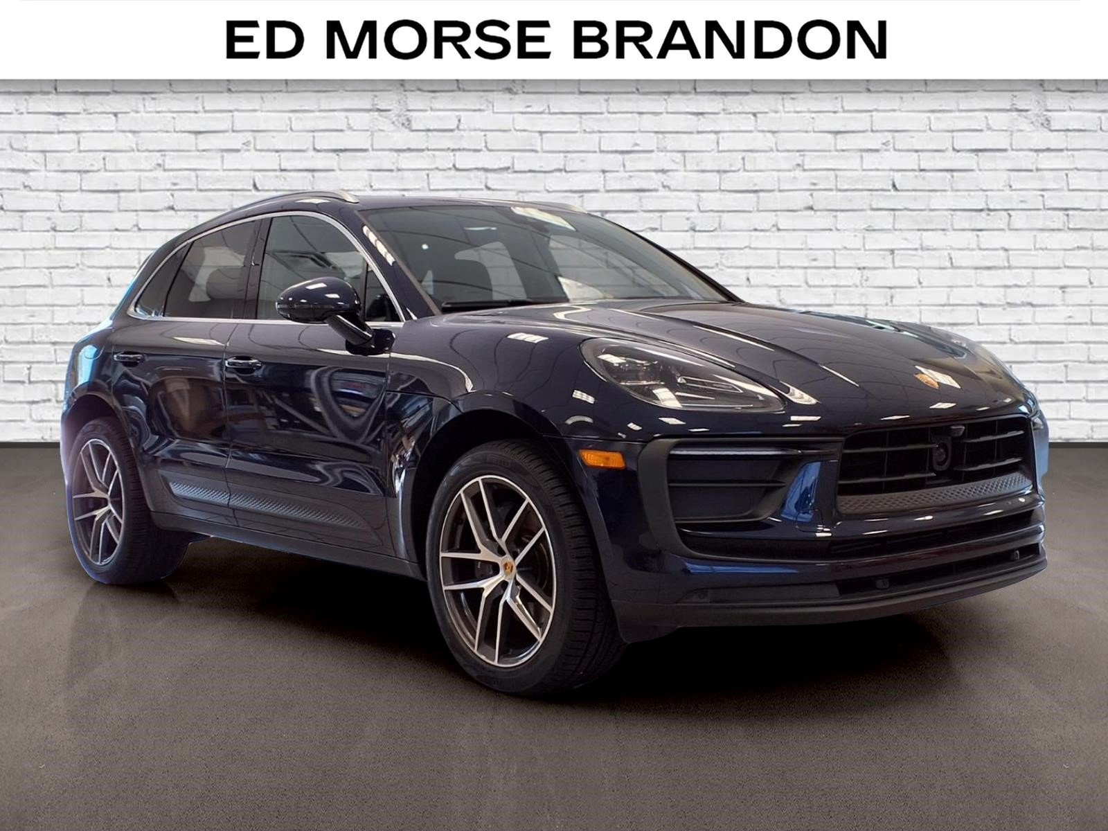 Used 2023 Porsche Macan Turbo AWD/4WD image 6