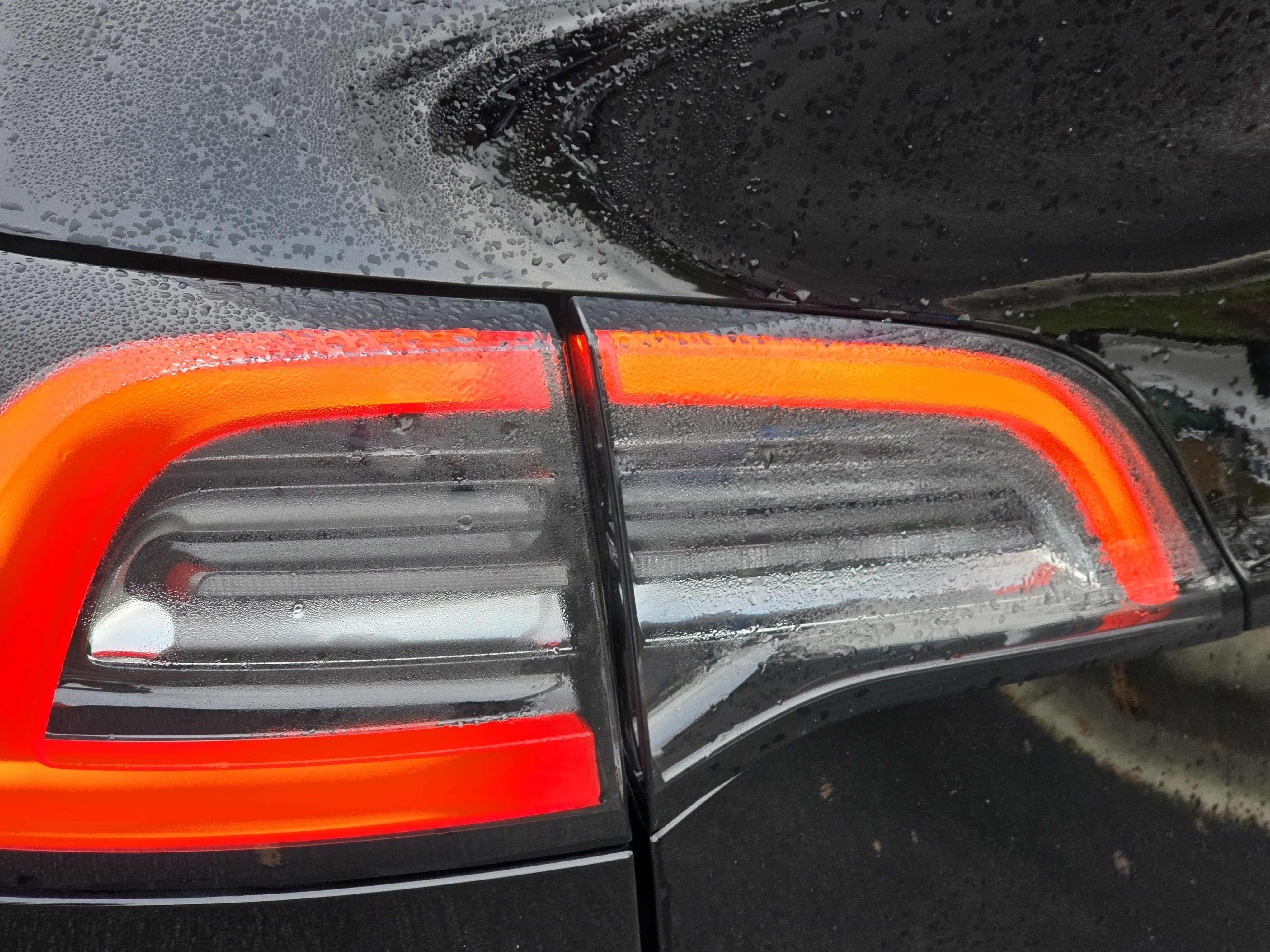 Used 2025 Tesla Model Y Long Range image 33