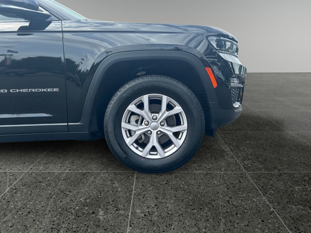Used 2022 Jeep Grand Cherokee Limited image 9